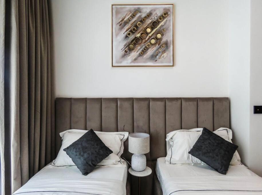 Stylish 2 Bedroom In Binghatti, Business Bay Ντουμπάι Εξωτερικό φωτογραφία